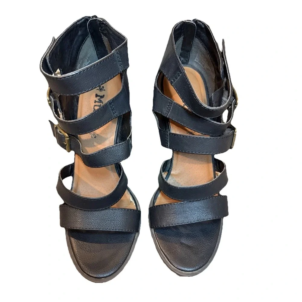 Mudd Y2K Women 10 Black Strappy Open Toe heels Buckle Zip Sandals